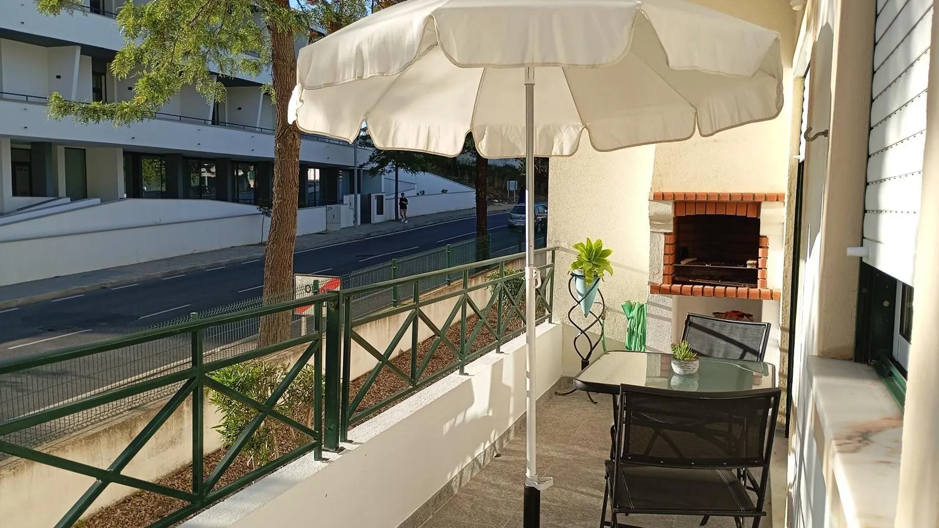 Apartamento- Csantos Olhos de Agua  Portugal